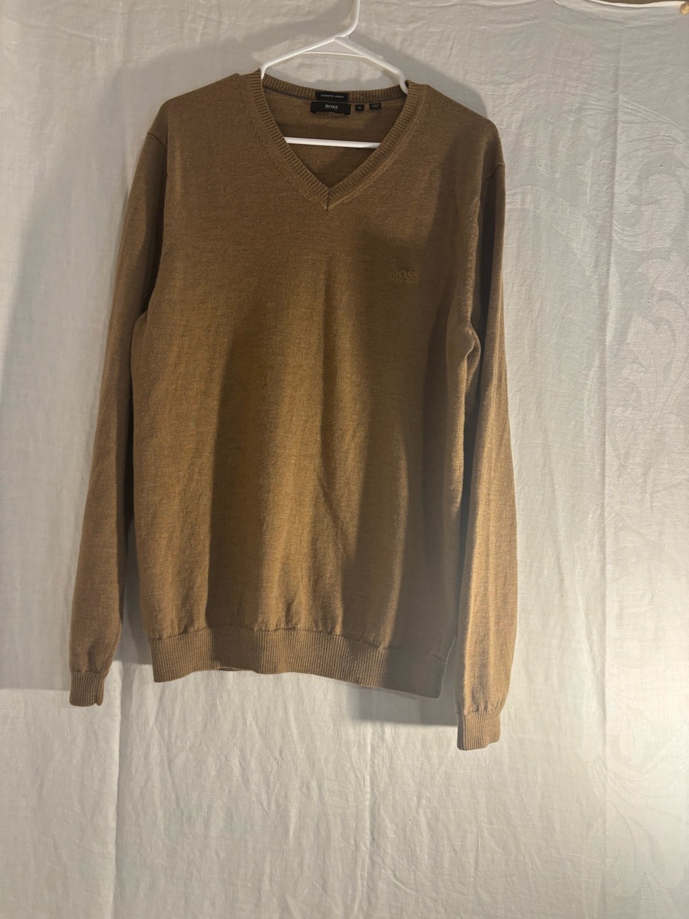 Hugo Boss men’s Sweater 
 XL